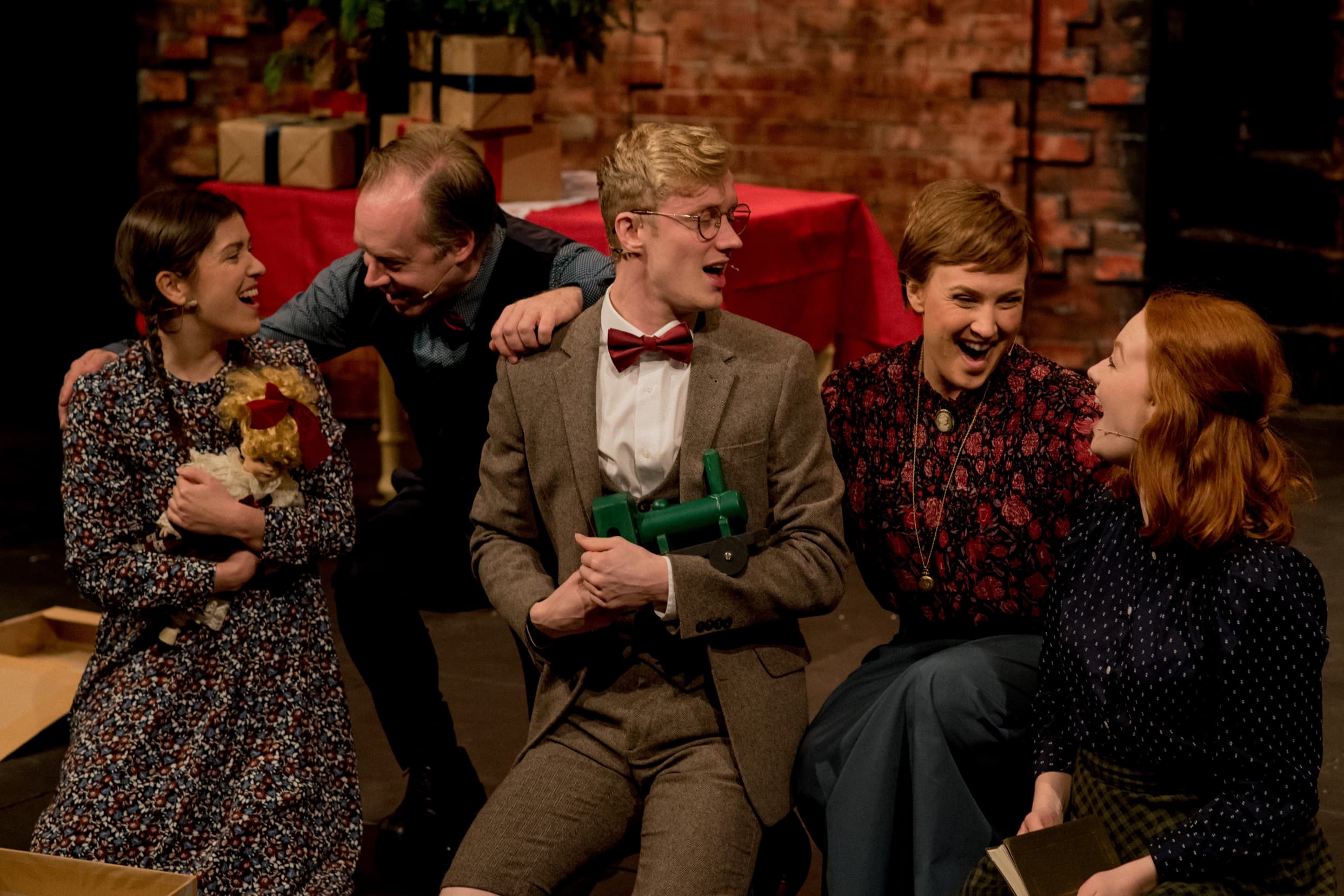 Phil Sealey The Railway Children in Regional Theatre