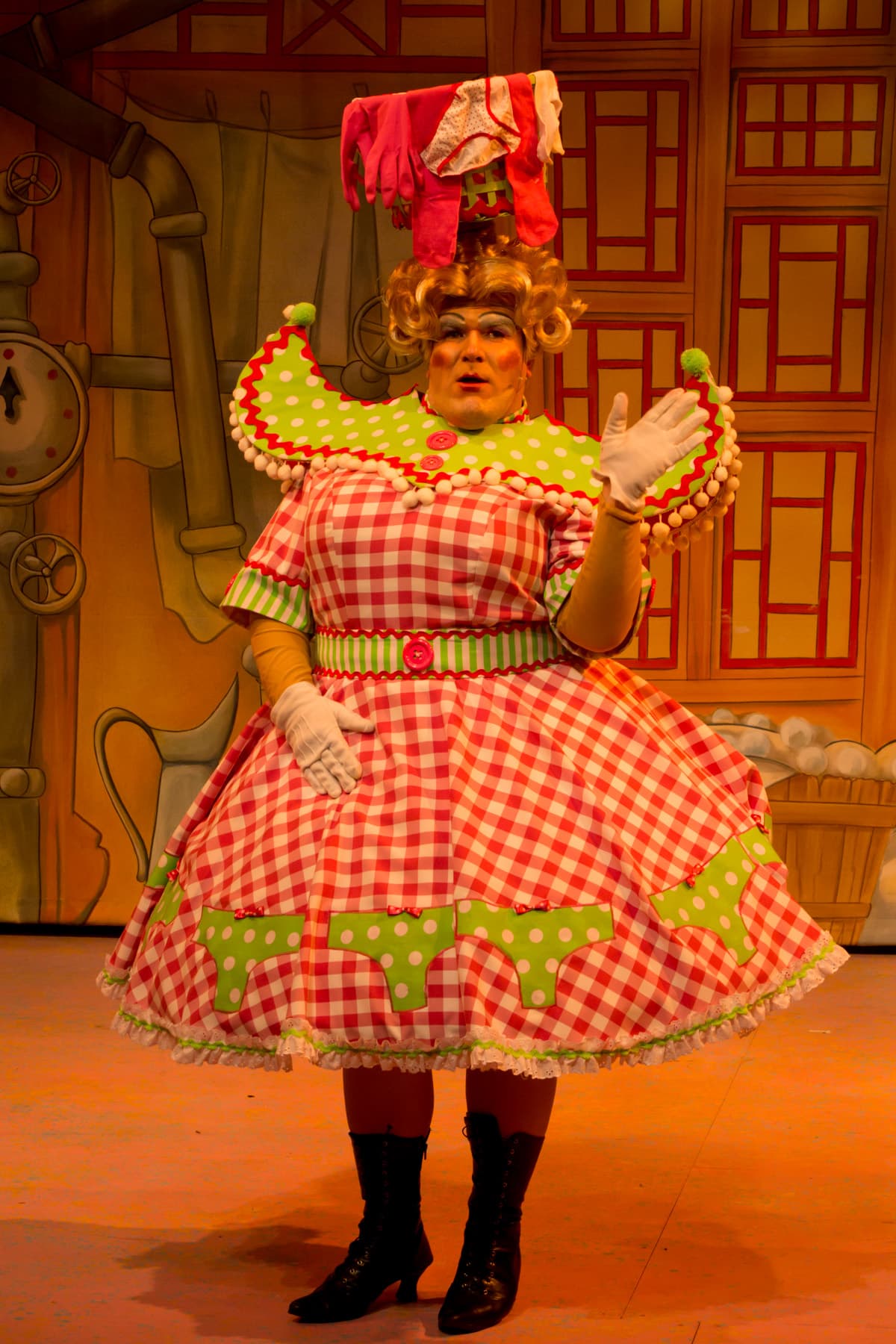 Phil Sealey from Aladdin